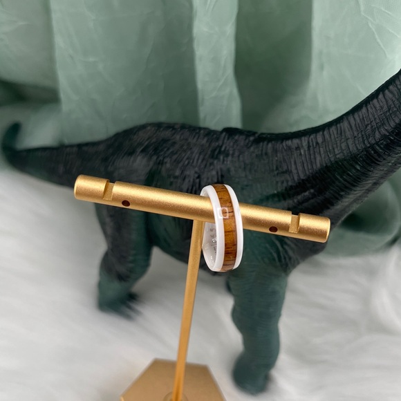 Aolani Hawaii Hawaiian Koa Inlay with White 6mm Ceramic Barrel Ring | Size 6 - Picture 13 of 13